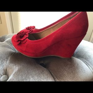 Women wedges